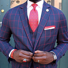 Load image into Gallery viewer, Flairs New York Gentleman&#39;s Essentials Weekend Casual White Pocket Square
